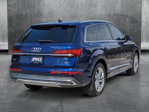 2021 Audi Q7 45 Premium Plus