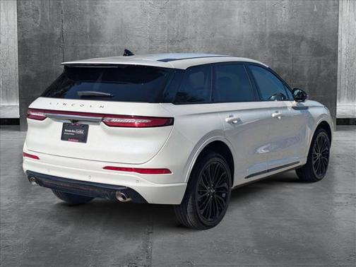 2024 Lincoln Corsair Premiere