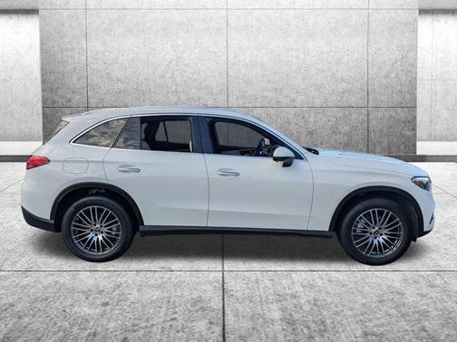 2024 Mercedes-Benz GLC 300 Base