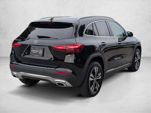 Night Black 2026 Mercedes-Benz GLA 250 4MATIC