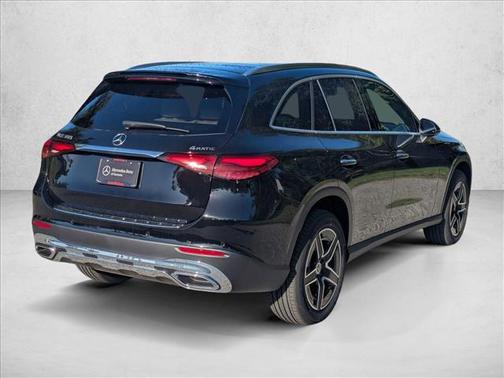 2026 Mercedes-Benz GLC 300 4MATIC