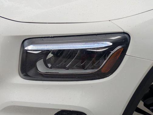 2025 Mercedes-Benz GLB 250 4MATIC
