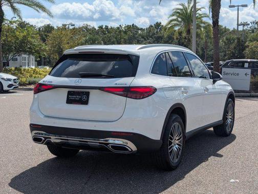 2026 Mercedes-Benz GLC 300 4MATIC