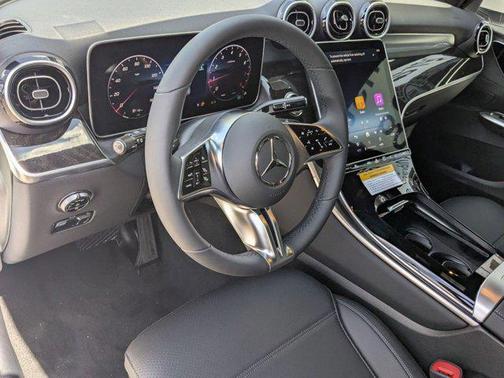 2026 Mercedes-Benz GLC 300 4MATIC