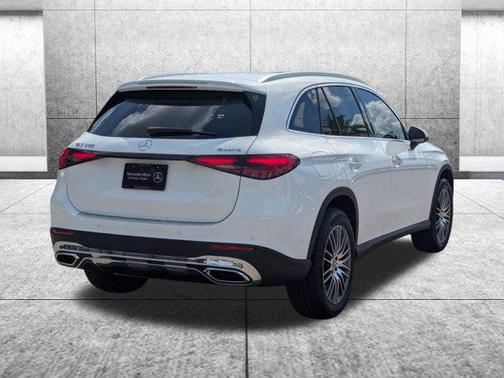 2026 Mercedes-Benz GLC 300 4MATIC