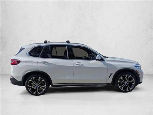 Alpine White 2022 BMW X5 sDrive40i