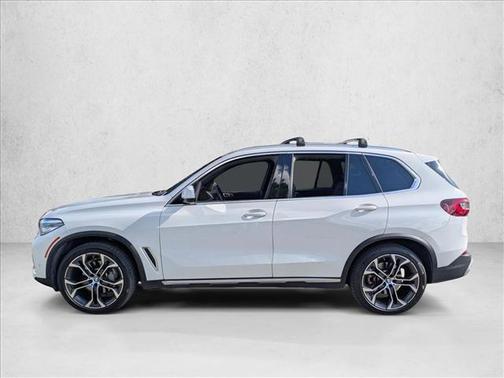 Alpine White 2022 BMW X5 sDrive40i