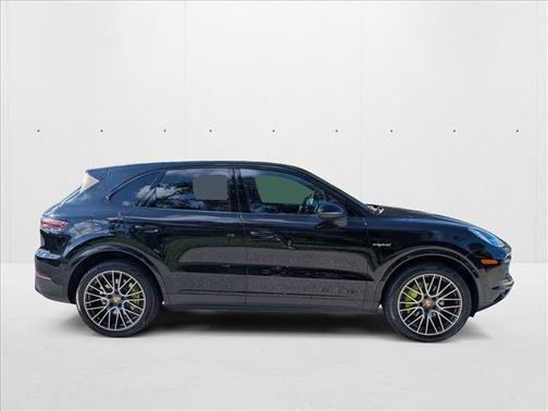 2019 Porsche Cayenne E-Hybrid