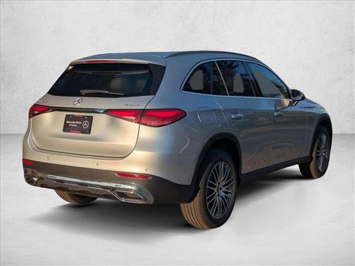 2026 Mercedes-Benz GLC 300 4MATIC
