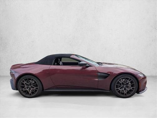 2021 Aston Martin Vantage Roadster