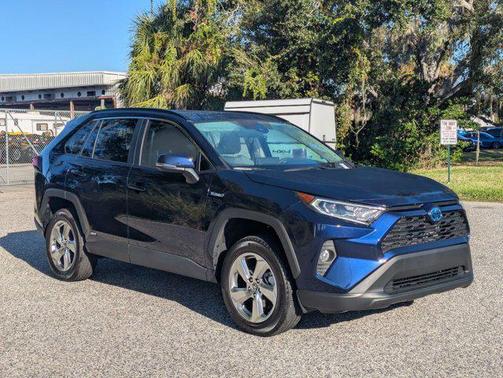 2021 Toyota RAV4 Hybrid XLE Premium