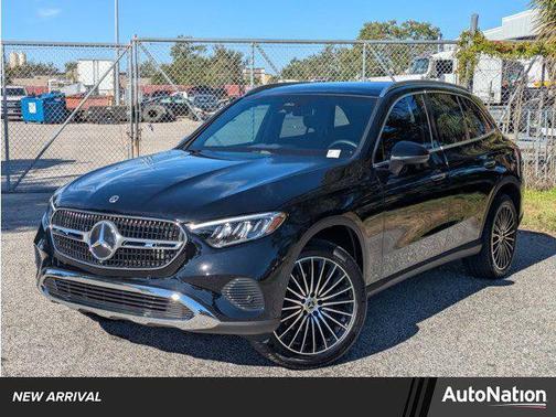 2025 Mercedes-Benz GLC 300 Base