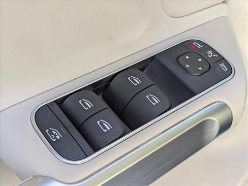 2025 Mercedes-Benz GLB 250 Base