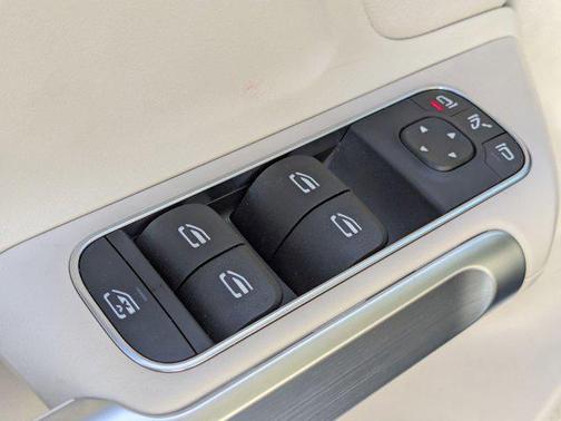 2025 Mercedes-Benz GLB 250 Base