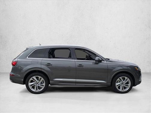 2023 Audi Q7 55 Premium
