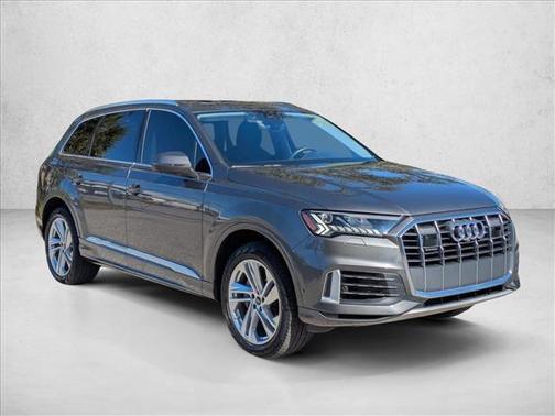 2023 Audi Q7 55 Premium