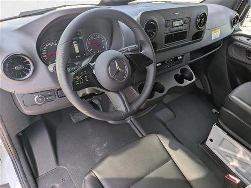 2025 Mercedes-Benz Sprinter 2500 Standard Roof