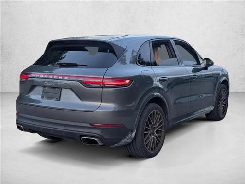 2023 Porsche Cayenne Platinum Edition