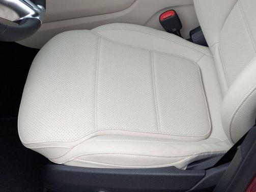 2026 Mercedes-Benz GLC 300 Base