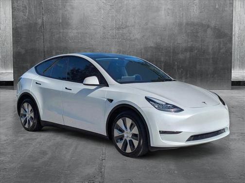 2022 Tesla Model Y Long Range Dual Motor All-Wheel Drive