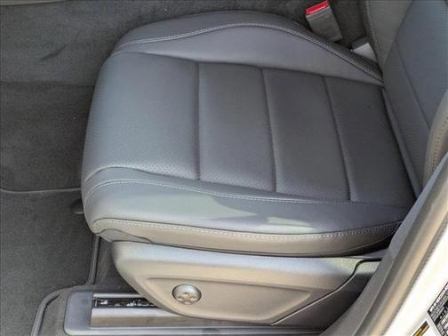2025 Mercedes-Benz GLE 350 Base