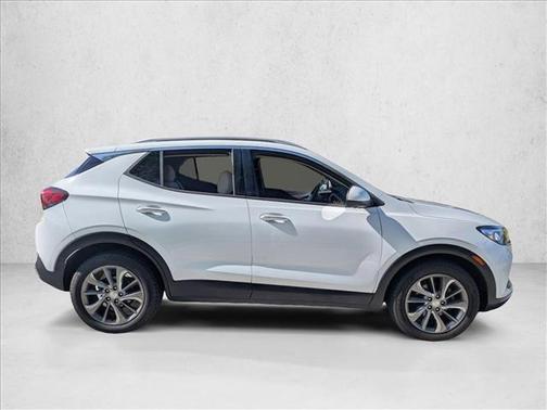 Summit White 2020 Buick Encore GX Essence