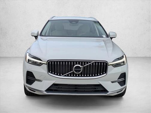 2022 Volvo XC60 Recharge Plug-In Hybrid T8 Inscription