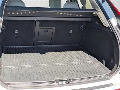 2022 Volvo XC60 Recharge Plug-In Hybrid T8 Inscription