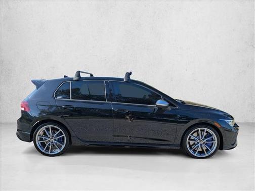 Deep Black Pearl 2024 Volkswagen Golf R 2.0T DSG
