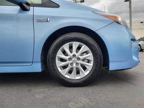 2014 Toyota Prius Plug-in Advanced