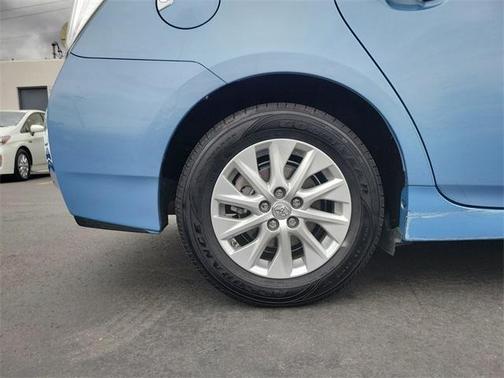 2014 Toyota Prius Plug-in Advanced
