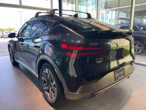 2024 Genesis GV60 Standard