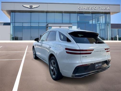 2026 Genesis GV70 2.5T Advanced