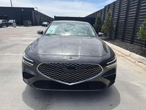 Makalu Gray 2026 Genesis G70 2.5T