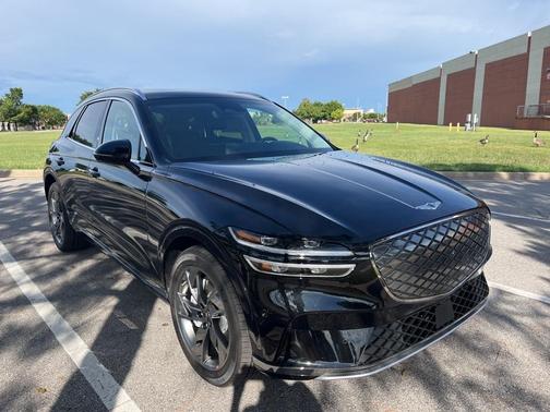 2025 Genesis Electrified GV70 Advanced