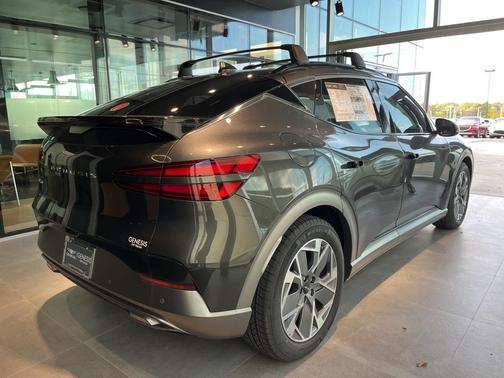 2024 Genesis GV60 Standard