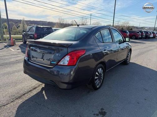 2015 Nissan Versa 1.6 SV