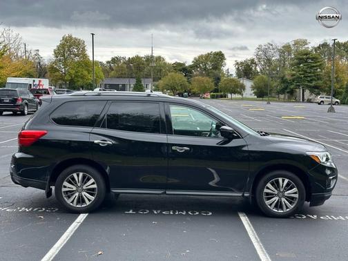 2020 Nissan Pathfinder S 2WD