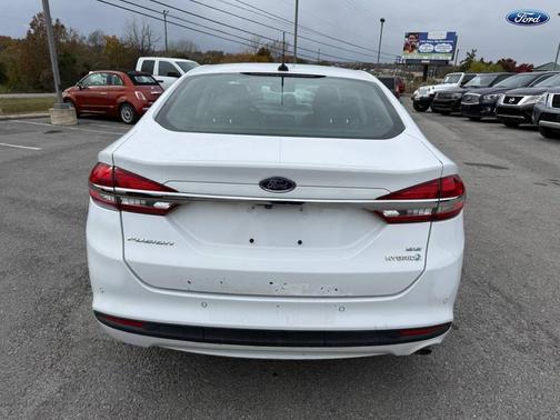 2017 Ford Fusion Hybrid SE