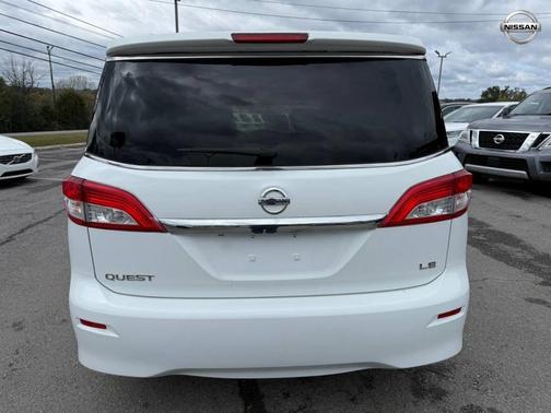 2012 Nissan Quest LE