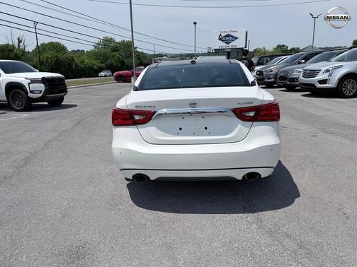 Pearl White 2017 Nissan Maxima 3.5 Platinum