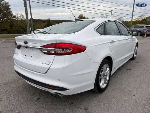 2018 Ford Fusion Hybrid SE