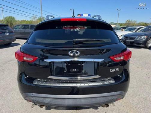 2014 INFINITI QX70 Base