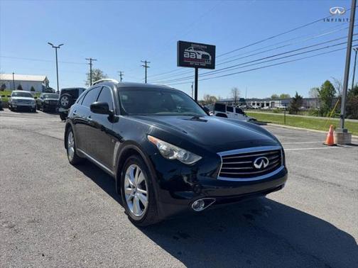 2014 INFINITI QX70 Base