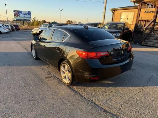 2013 Acura ILX 2.0L w/Premium Package