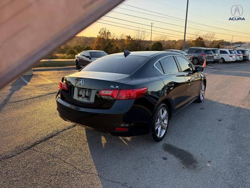 2013 Acura ILX 2.0L w/Premium Package