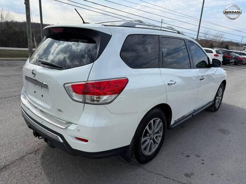 2015 Nissan Pathfinder SL