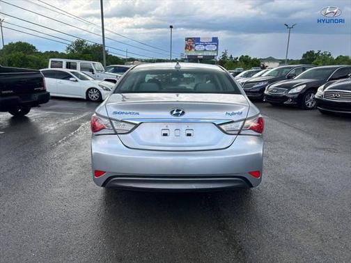 2011 Hyundai SONATA Hybrid Base