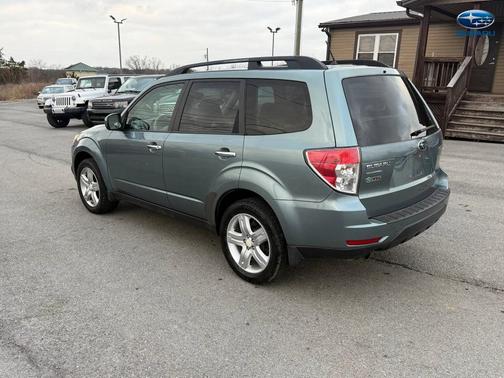 2010 Subaru Forester 2.5 X Premium