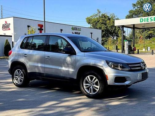 2014 Volkswagen Tiguan 4MOTION Auto S